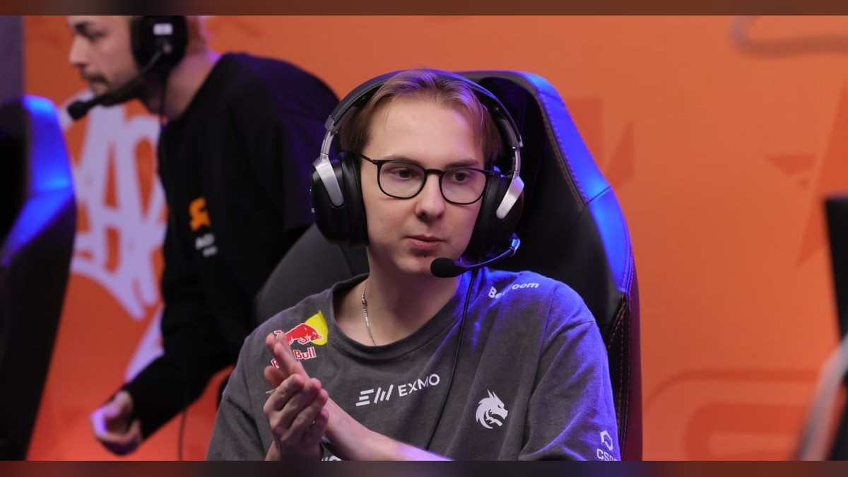 BlasterbI-support Panto ved et tidligere Dota 2-arrangement