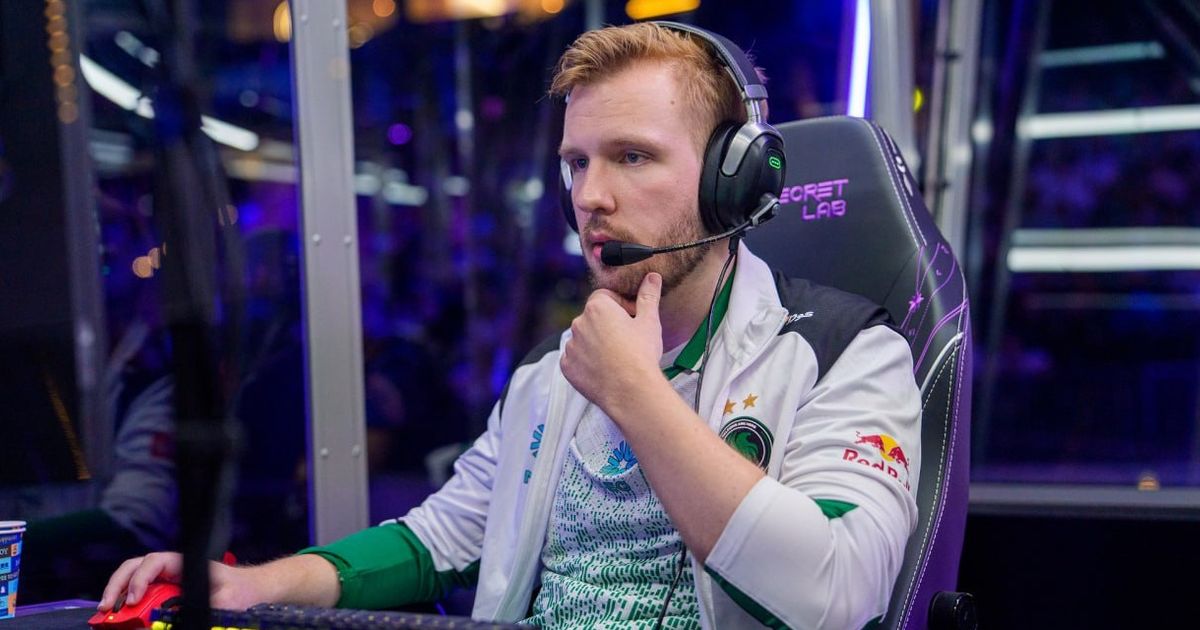 FISSUREのDota 2大会でのCr1t-
