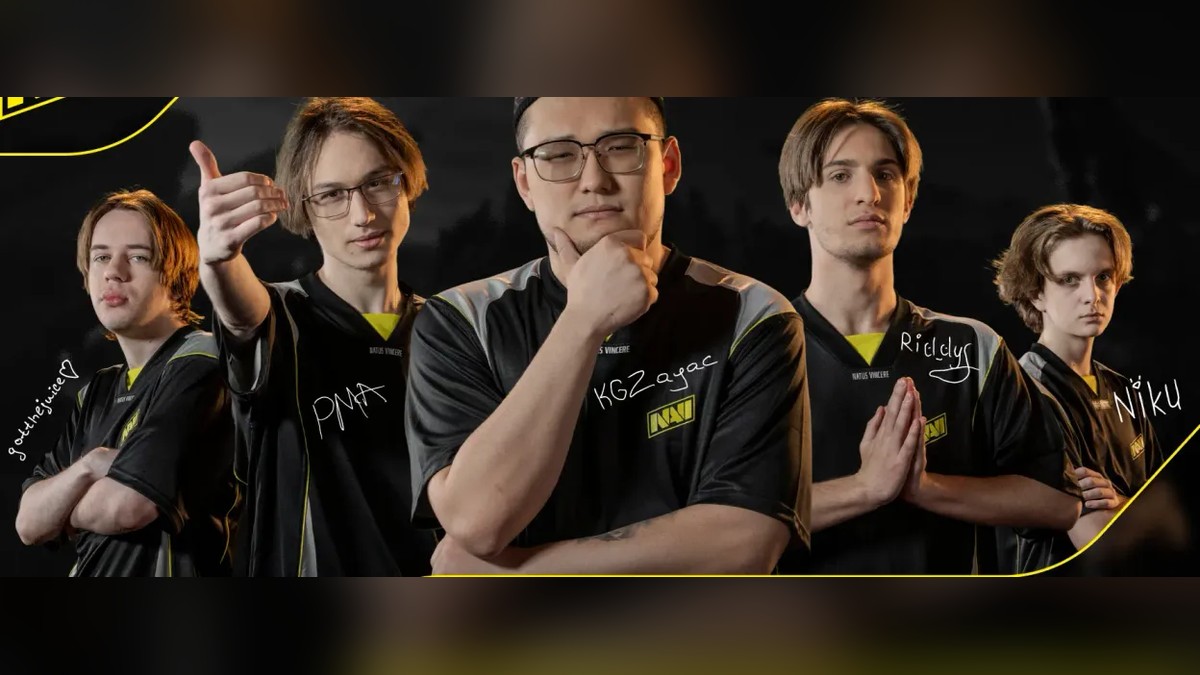 The NAVI Dota 2 lineup competing at BLAST
