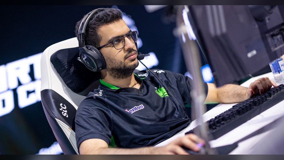 ATF играет в профессиональном матче по Dota 2