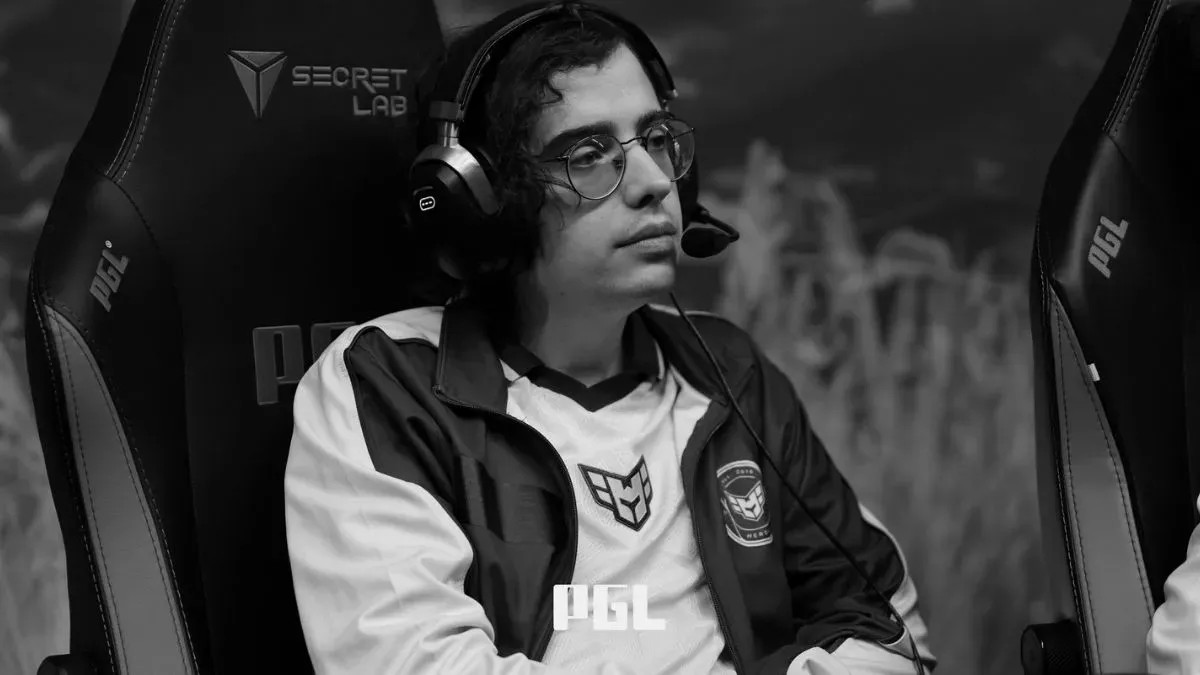 Kaffs тренирует во время профессионального турнира по Dota 2