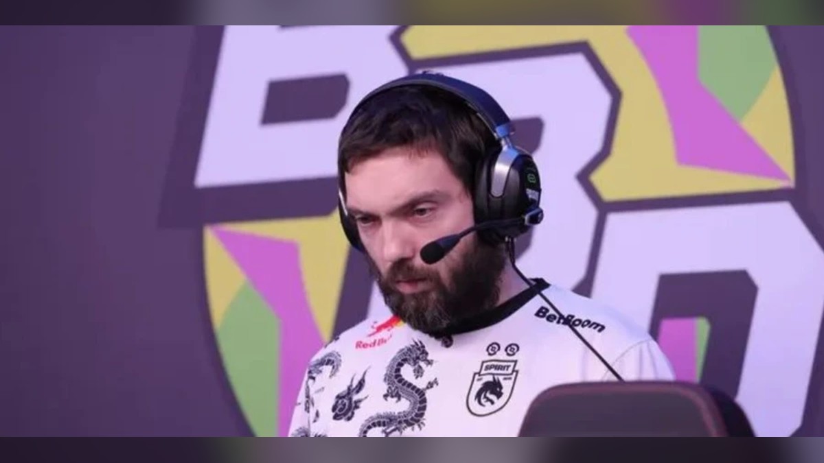 Korb3n работает с Team Spirit на событии по Dota 2