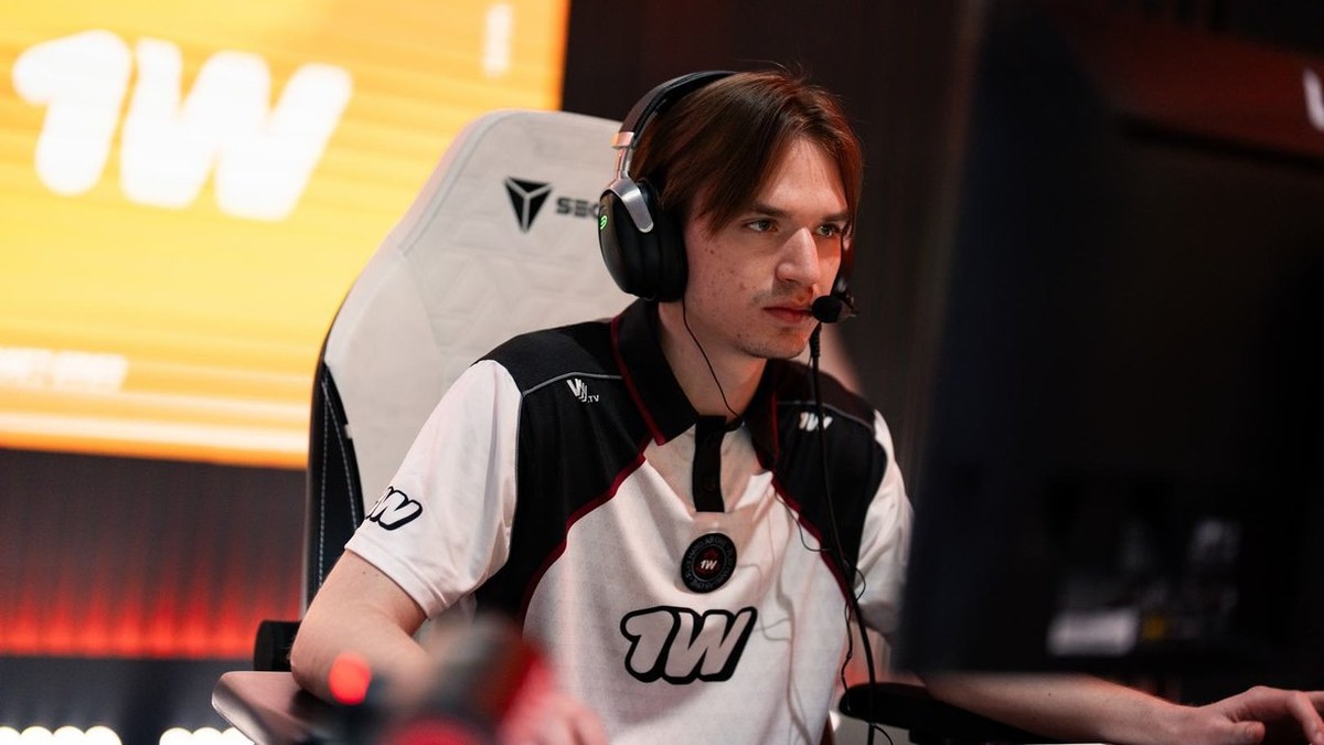 Pure выступает за Iron Wing на The International 2026