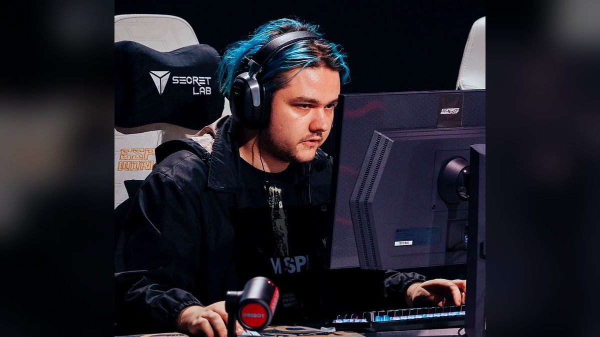 Yatoro соревнуется на The International 2026
