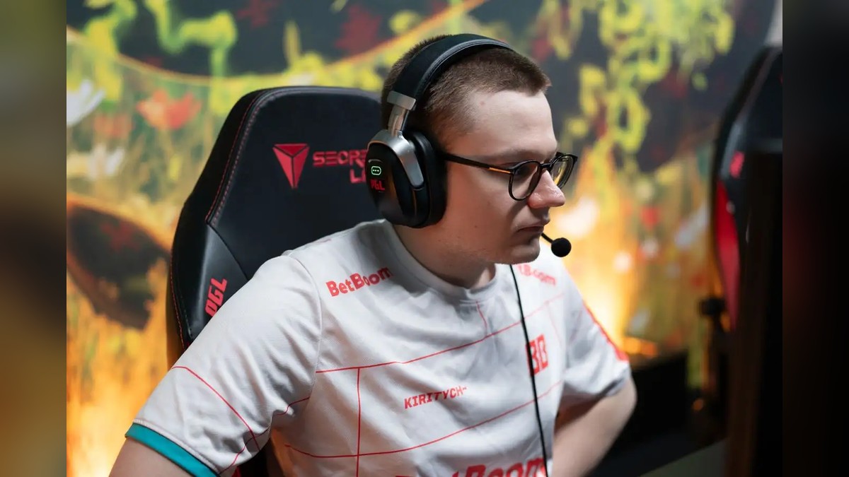 Kiritych competing for BetBoom Team at a Dota 2 event